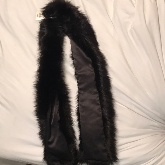 Faux fur and satin scarf - Picture 1 of 1